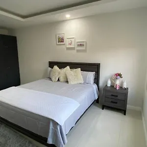 https://2-bedroom-villa-in-ocho-rios.greaterantilleshotels.net